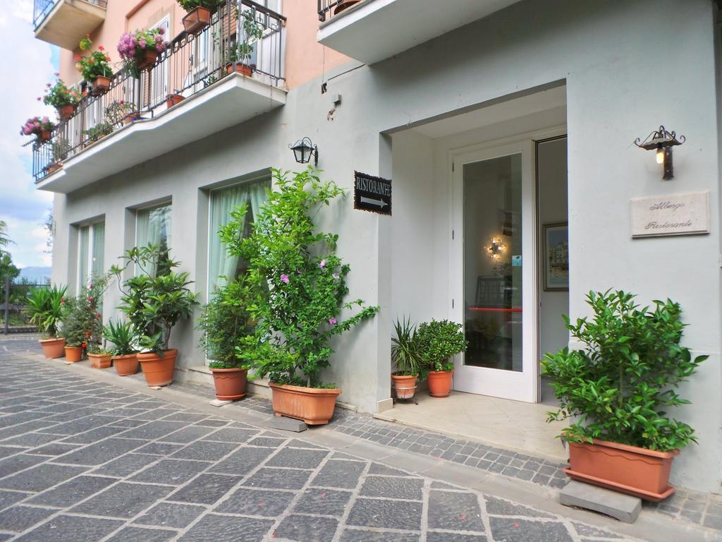Hotel La Congiura Dei Baroni Teggiano Exterior foto