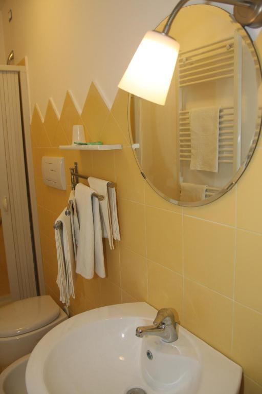 Hotel La Congiura Dei Baroni Teggiano Cameră foto
